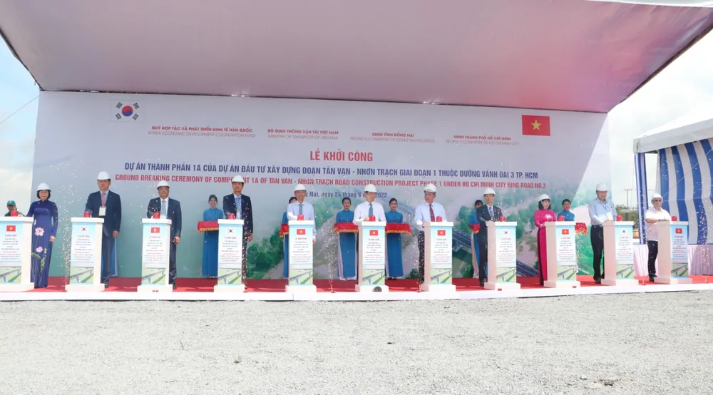 Khởi công xây dựng hơn 8km đường Vành đai 3 - TPHCM ảnh 1