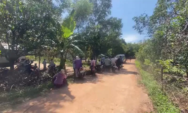 Dùng dao giải quyết mâu thuẫn, chồng chết, vợ bị thương nặng ảnh 1