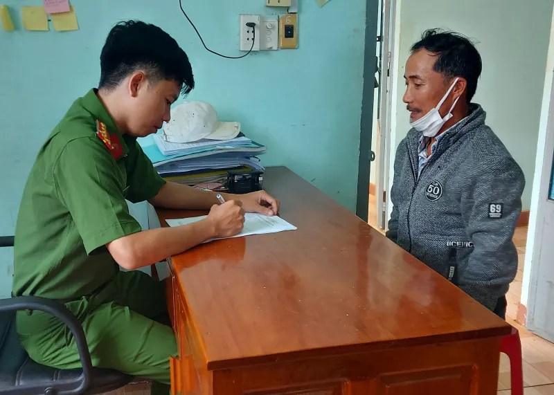 Đối tượng bị truy nã 28 năm ra đầu thú ảnh 1