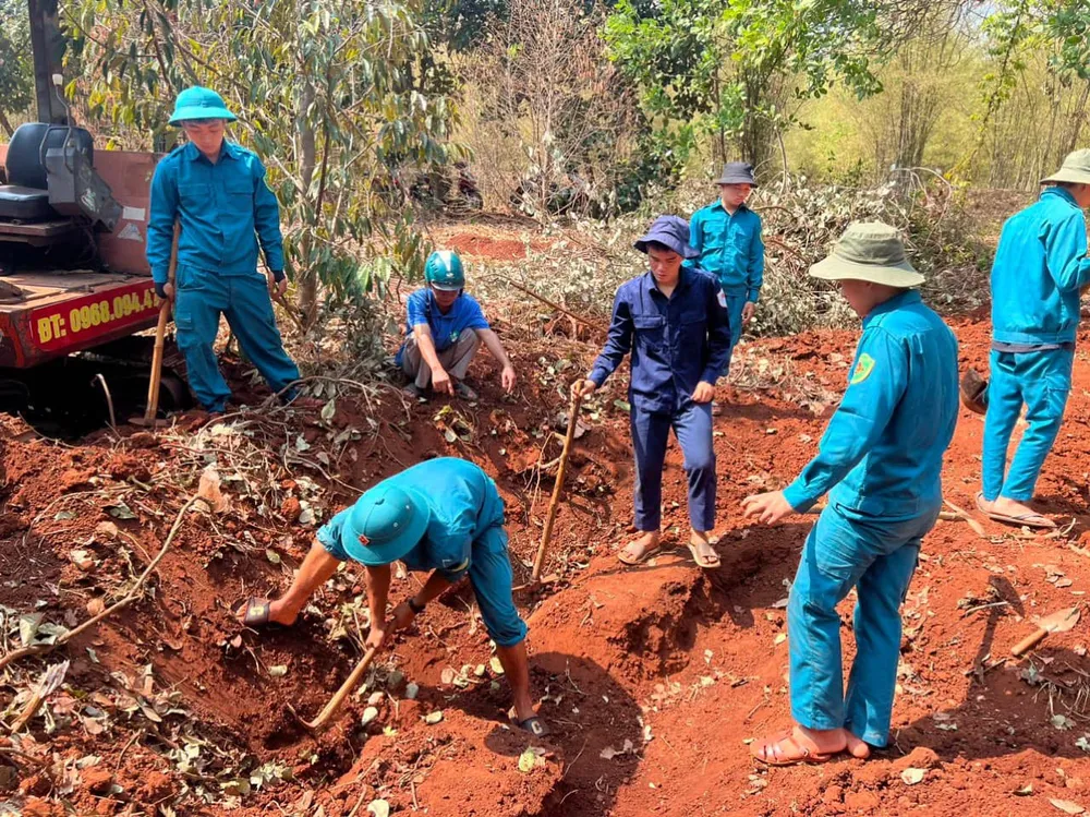 Lực lượng chức năng tiếp tục mở rộng phạm vi tìm kiếm