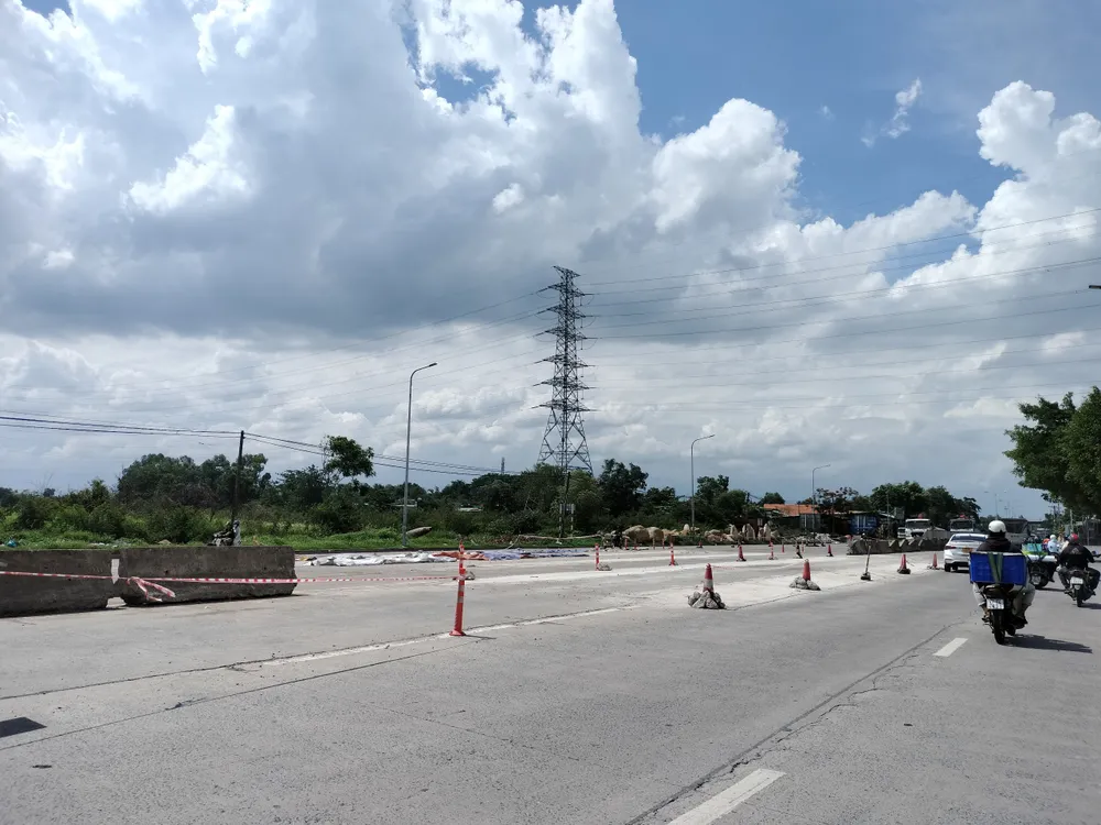 Quốc lộ 1K sau khi trạm thu phí BOT được tháo dỡ Quốc lộ 1K sau khi trạm thu phí BOT được tháo dỡ