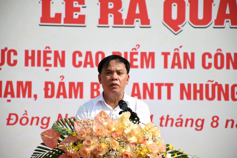 Quyền Chủ tịch UBND tỉnh Đồng Nai Võ Tấn Đức phát biểu tại lễ ra quân Quyền Chủ tịch UBND tỉnh Đồng Nai Võ Tấn Đức phát biểu tại lễ ra quân