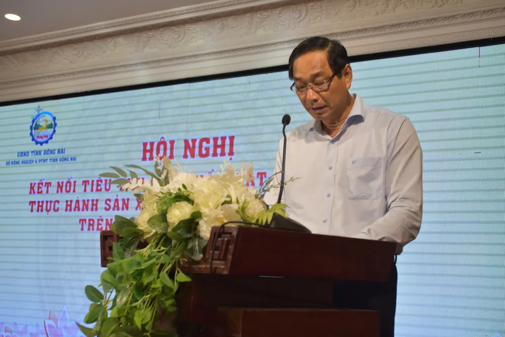 Phó Chủ tịch UBND tỉnh Đồng Nai Võ Văn Phi phát biểu tại hội nghị