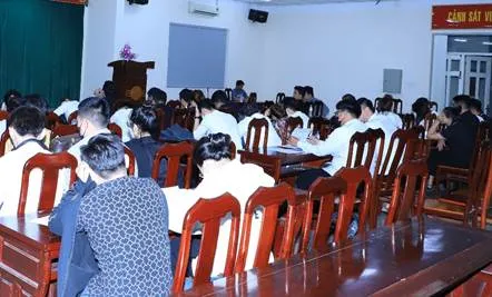 Một số nhân viên Công ty Lộc Phúc tại cơ quan điều tra Một số nhân viên Công ty Lộc Phúc tại cơ quan điều tra