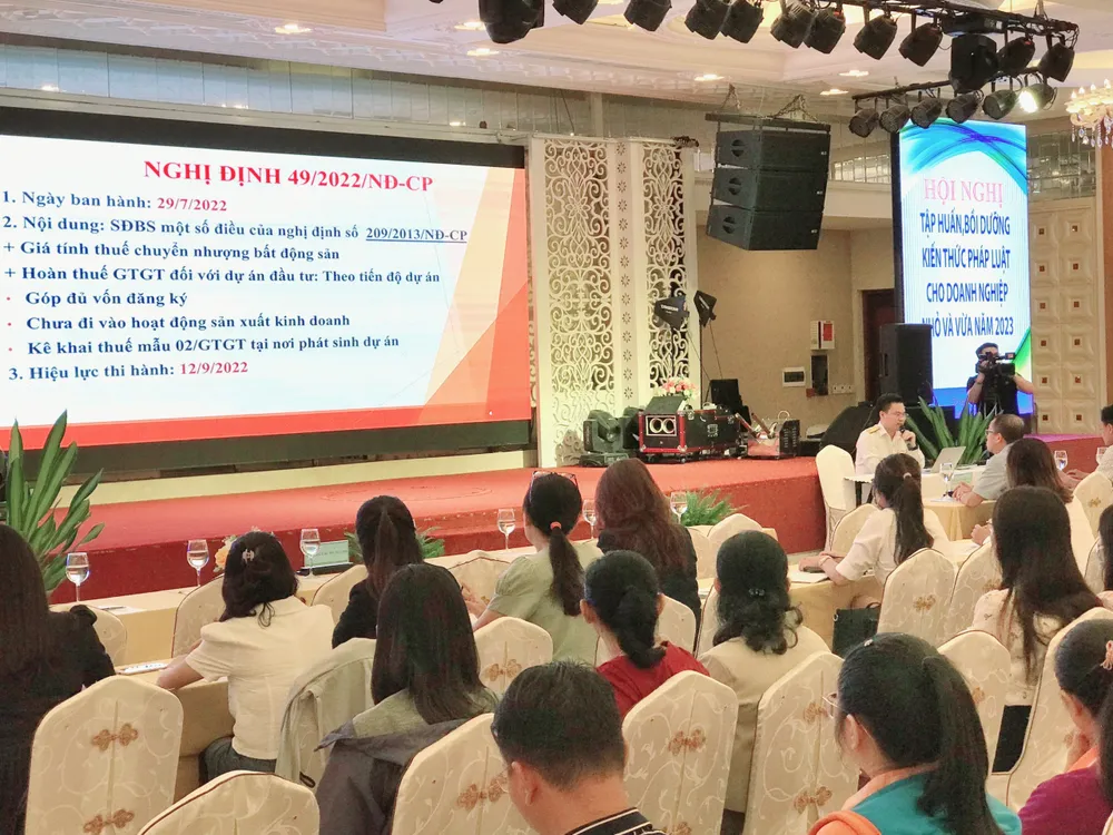 Các đại biểu tham gia hội nghị