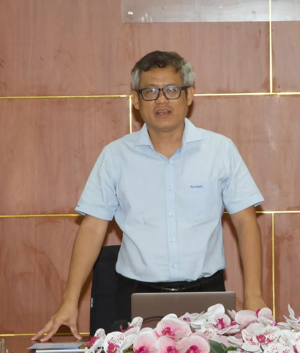 Ông Tạ Quang Trường, Giám đốc Sở TT-TT phát biểu tại buổi họp báo