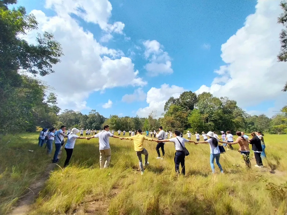 Vườn quốc gia Lò Gò - Xa Mát với nhiều trảng cỏ rộng thích hợp để du khách dã ngoại, tham gia trò chơi tập thể Vườn quốc gia Lò Gò - Xa Mát với nhiều trảng cỏ rộng thích hợp để du khách dã ngoại, tham gia trò chơi tập thể