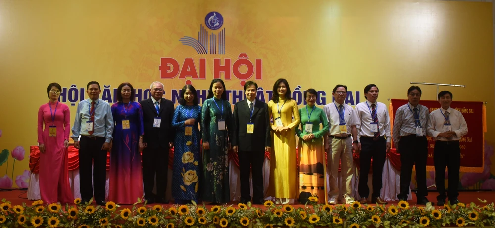 Ra mắt Ban Chấp hành Hội VHNT Đồng Nai nhiệm kỳ 2025-2030 DSC_5269.jpg