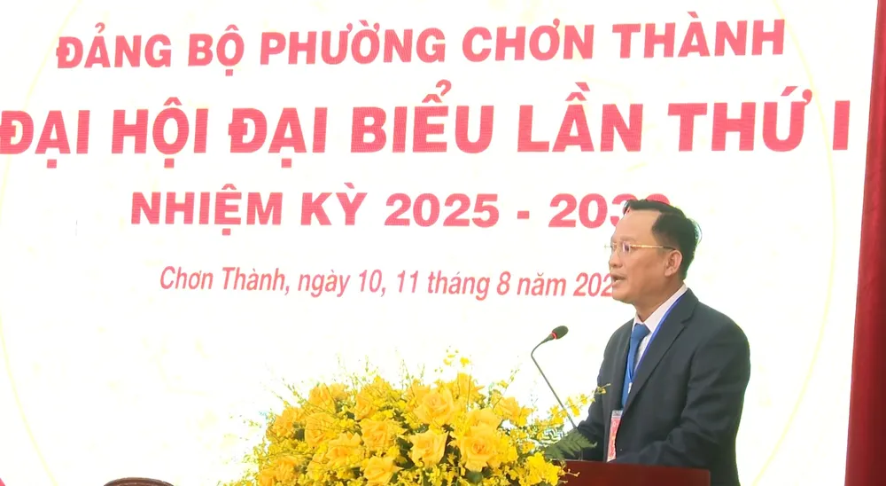 Đồng chí Nguyễn Minh Bình, Bí thư Đảng ủy phường Chơn Thành phát biểu tại phiên trù bị (3).jpg