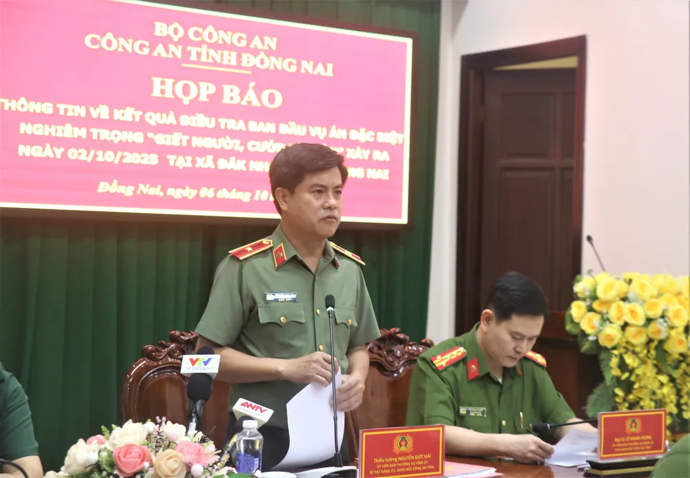 Thiếu tướng Nguyễn Đức Hải, Giám đốc Công an tỉnh Đồng Nai cung cấp thông tin tại buổi họp báo IMG_5189.JPG