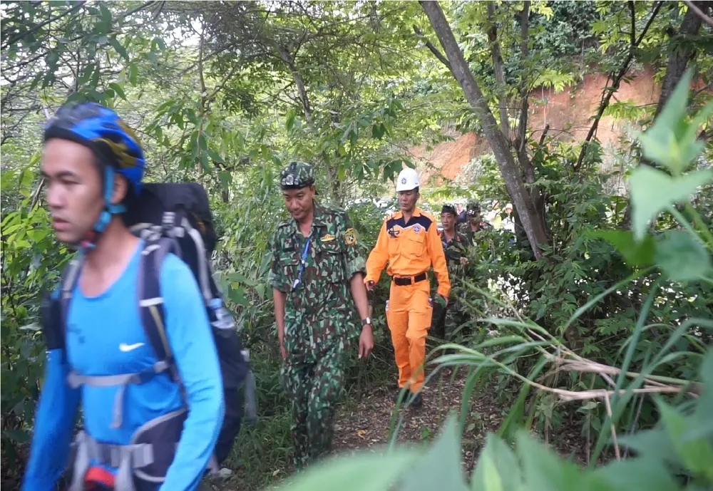 Triển khai tìm kiếm người nước ngoài nghi tự tử tại bán đảo Sơn Trà ảnh 1 Triển khai tìm kiếm người nước ngoài nghi tự tử tại bán đảo Sơn Trà ảnh 1