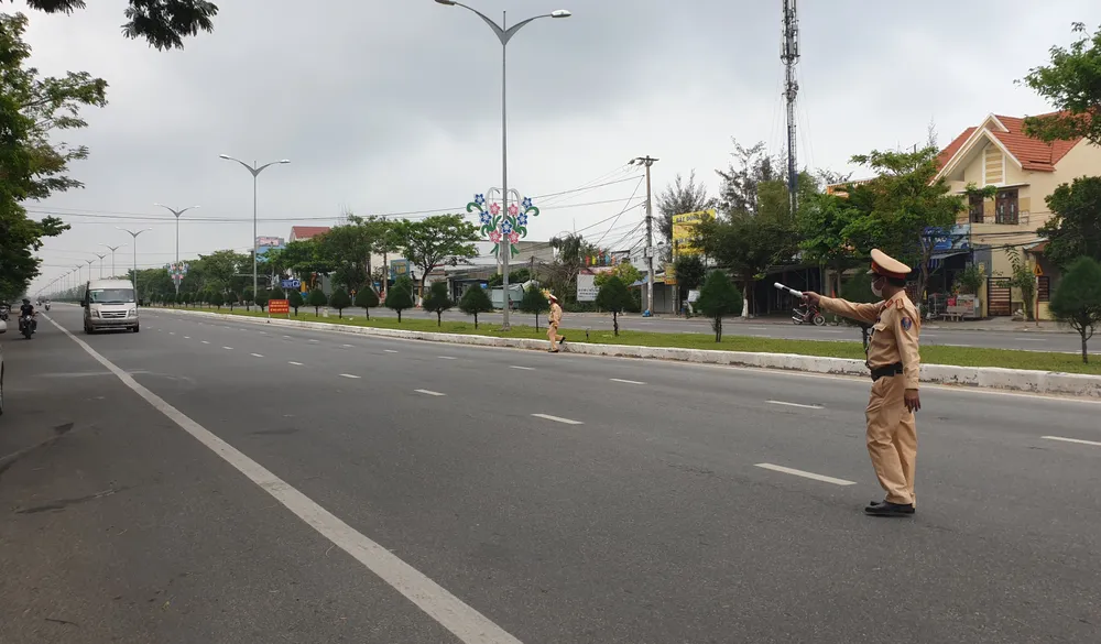 Đà Nẵng tăng cường kiểm soát phương tiện vào thành phố ảnh 1