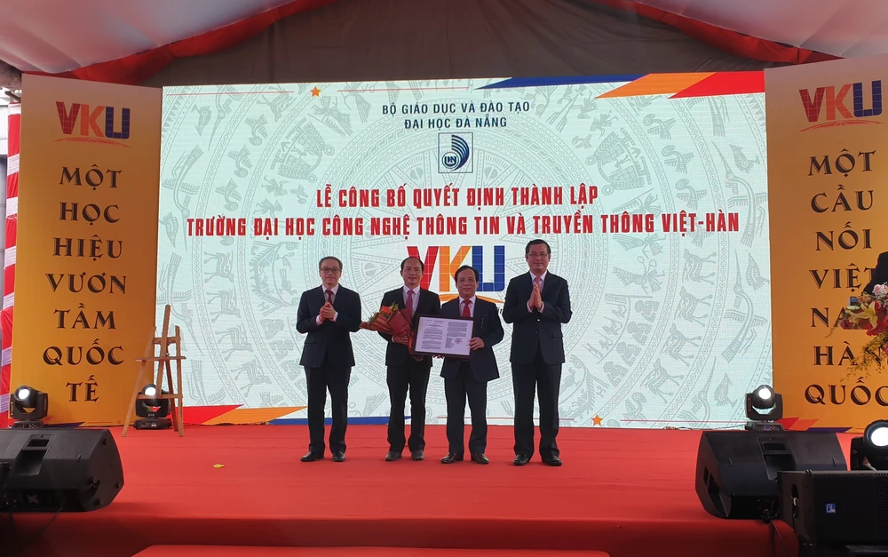 Đại học Đà Nẵng có trường chuyên về công nghệ thông tin và truyền thông ảnh 1 Đại học Đà Nẵng có trường chuyên về công nghệ thông tin và truyền thông ảnh 1