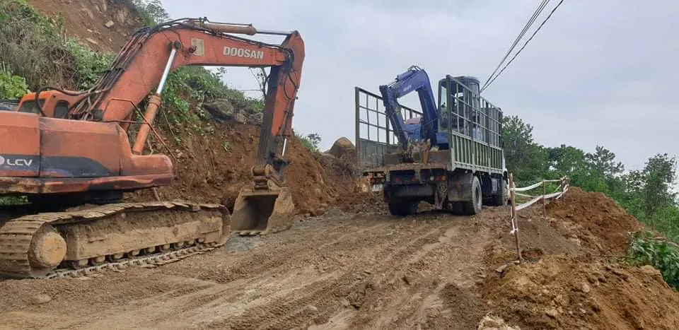 Vụ sạt lở tại Trà Leng, Trà Vân: Tìm thấy thêm 2 thi thể trong số 14 người mất tích ảnh 12