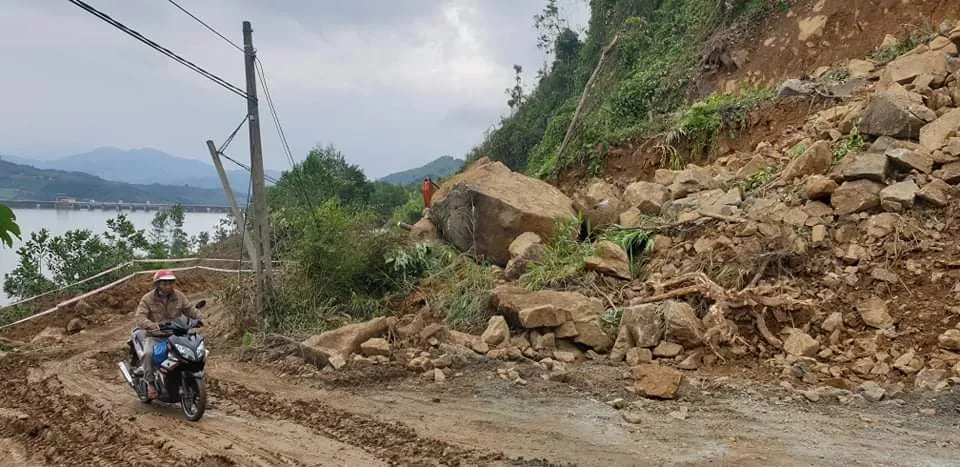 Vụ sạt lở tại Trà Leng, Trà Vân: Tìm thấy thêm 2 thi thể trong số 14 người mất tích ảnh 11