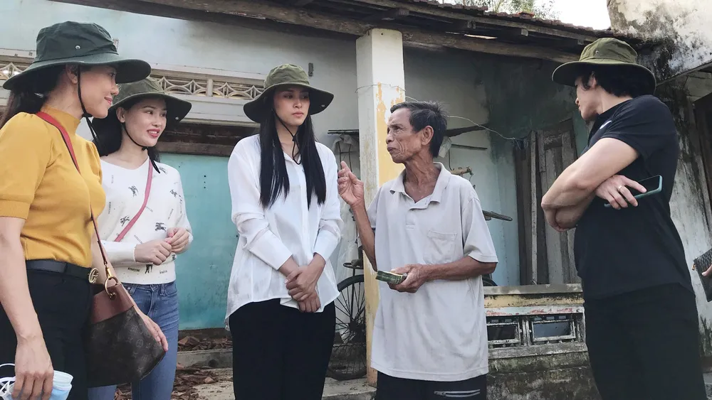 Quảng Nam hướng dẫn các tổ chức, cá nhân đến cứu trợ sau bão lũ ảnh 2 Quảng Nam hướng dẫn các tổ chức, cá nhân đến cứu trợ sau bão lũ ảnh 2