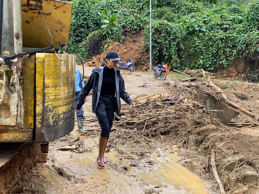Quảng Nam hướng dẫn các tổ chức, cá nhân đến cứu trợ sau bão lũ ảnh 5 Quảng Nam hướng dẫn các tổ chức, cá nhân đến cứu trợ sau bão lũ ảnh 5