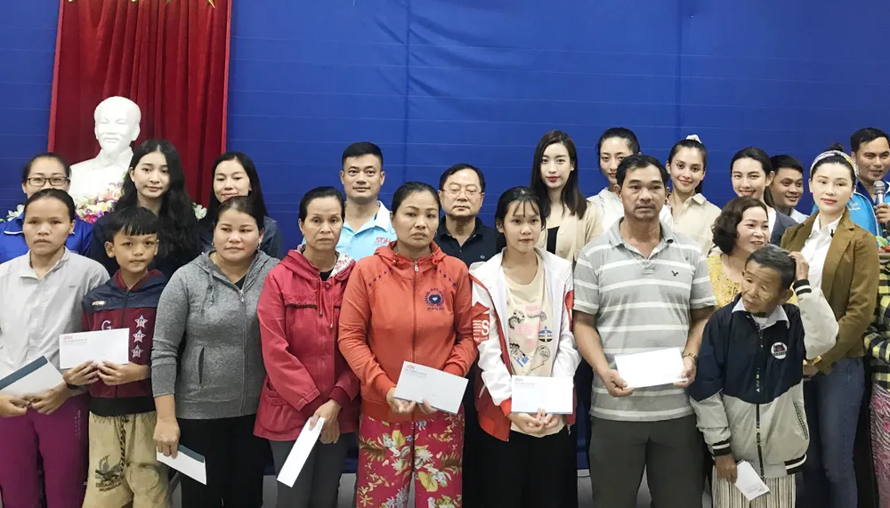 Quảng Nam hướng dẫn các tổ chức, cá nhân đến cứu trợ sau bão lũ ảnh 3 Quảng Nam hướng dẫn các tổ chức, cá nhân đến cứu trợ sau bão lũ ảnh 3