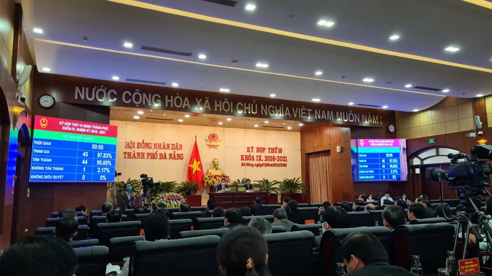 Chủ tịch UBND TP Đà Nẵng gửi gắm kỳ vọng đến thế hệ kế nhiệm ảnh 4