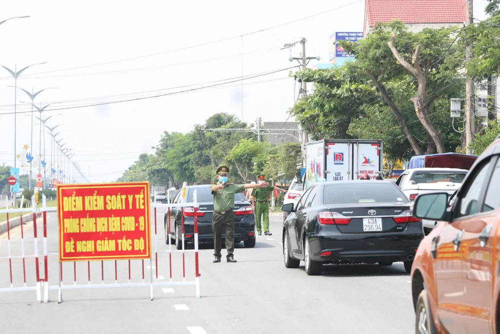 Quảng Nam dừng kiểm soát người về từ TP Đà Nẵng ảnh 1