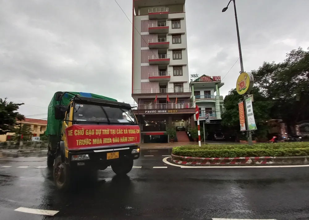 Nhiều nơi tại Quảng Nam bị ngập cục bộ do ảnh hưởng bão số 5 ảnh 6