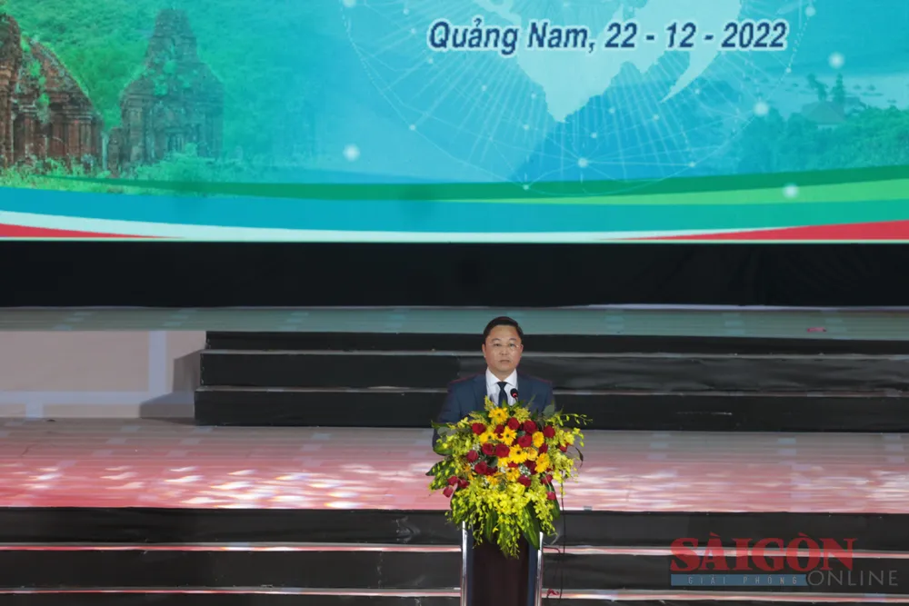 Ông Lê Trí Thanh, Chủ tịch UBND tỉnh Quảng Nam phát biểu. Ảnh: NGUYỄN CƯỜNG