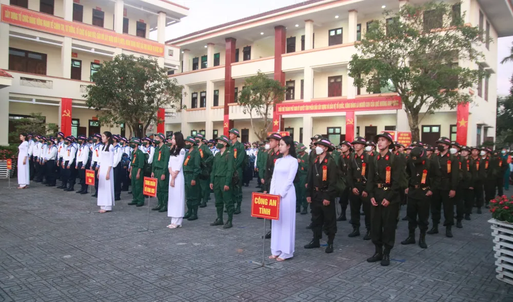 Tại TP Tam Kỳ có 159 thanh niên lên đường nhập ngũ đợt này. Ảnh: NGUYỄN CƯỜNG Tại TP Tam Kỳ có 159 thanh niên lên đường nhập ngũ đợt này. Ảnh: NGUYỄN CƯỜNG