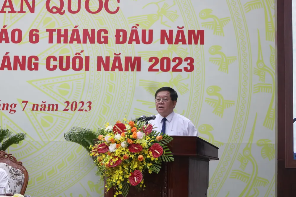 Đồng chí Nguyễn Trọng Nghĩa, Bí thư Trung ương Đảng, Trưởng Ban Tuyên giáo Trung ương phát biểu chỉ đạo hội nghị