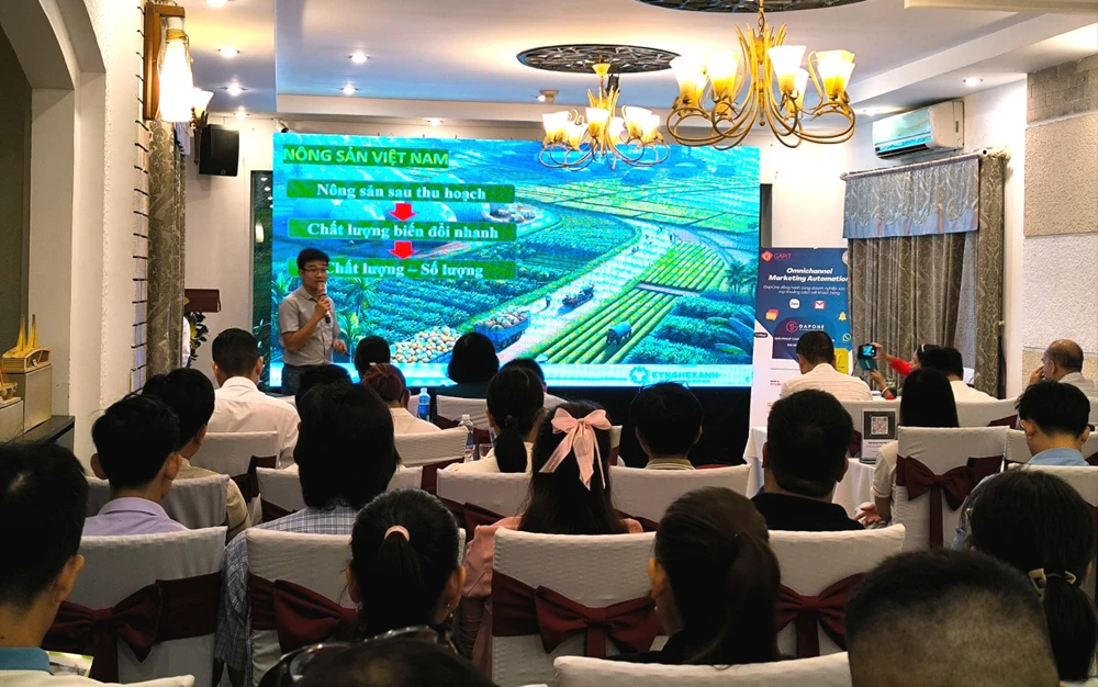 Một doanh nghiệp giới thiệu dự án khoa học công nghệ tại hội nghị 6-6-hoi-nghi-khcn-qndn-1.jpg