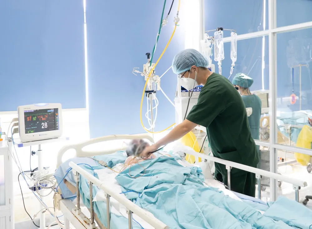 Bệnh nhân bị bỏng nặng được điều trị ICU 21-5-nan-nhan-vu-no-nha-may-nam-cham.jpg