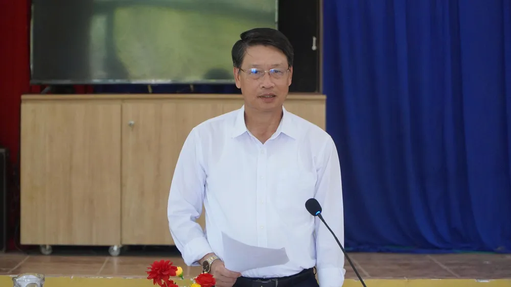 លោក Ngo Xuan Thang លេខារងគណៈកម្មាធិការបក្សទីក្រុង Da Nang ថ្លែងសុន្ទរកថាបញ្ចប់កិច្ចប្រជុំ។ 15-7-ngo-xuan-thang-pbt-da-nang-.jpg