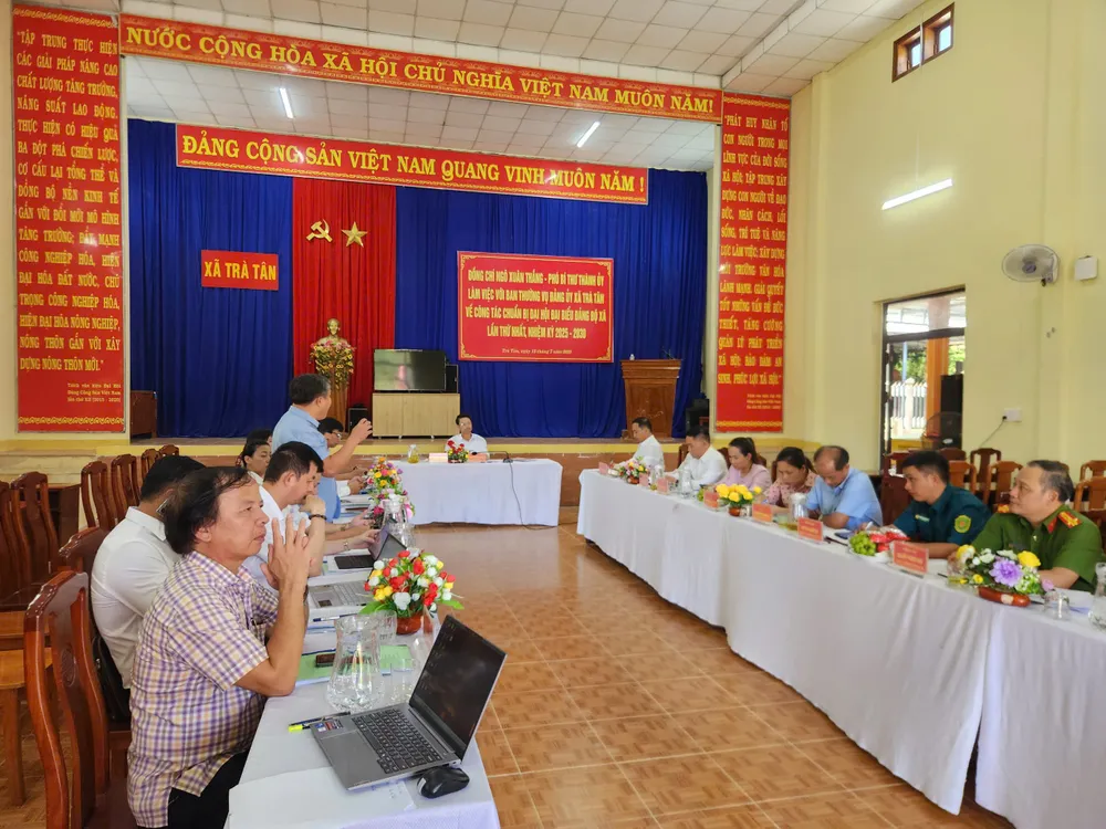 ឈុតការងារ 15-7-xa-tra-tan-.jpg