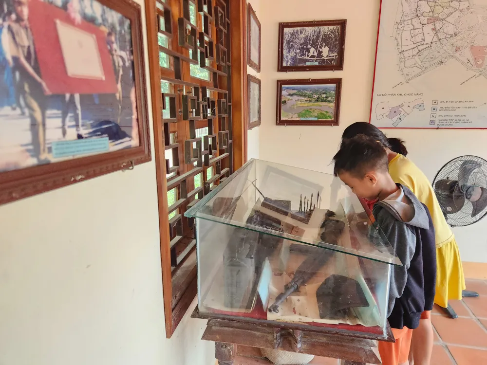 Đây là một địa chỉ đỏ của địa phương dia dao ky anh (20).jpg