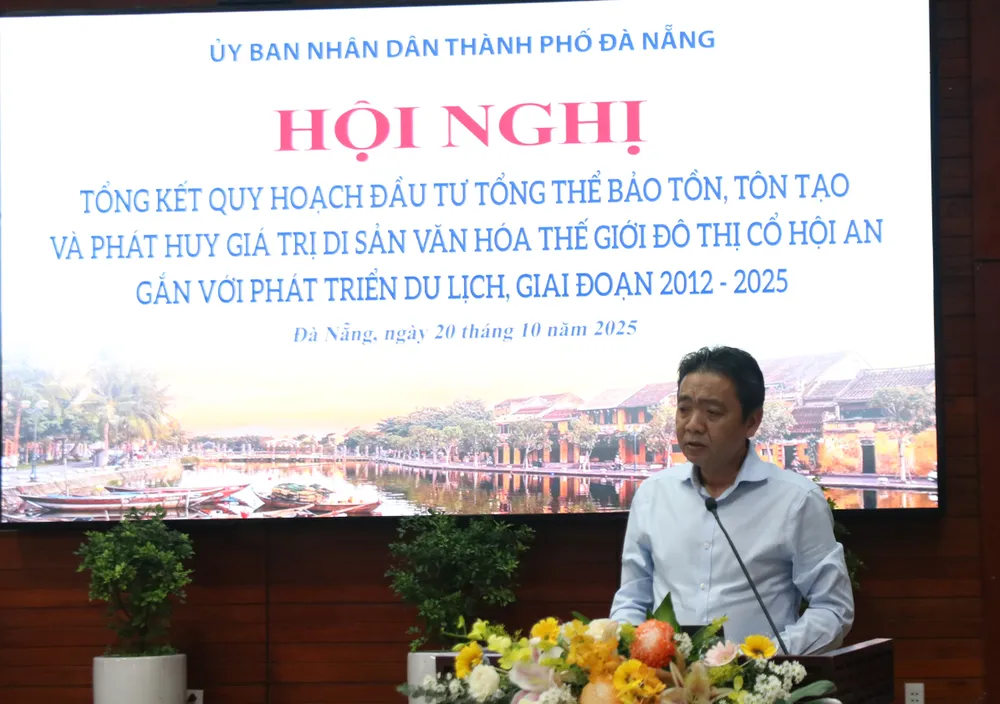 Ông Hoàng Đạo Cương, Thứ trưởng Bộ VH-TT-DL cho rằng bảo tồn đô thị cổ Hội An là nhiệm vụ hết sức khó khăn. Ảnh: NGUYỄN CƯỜNG IMG_8776.JPG
