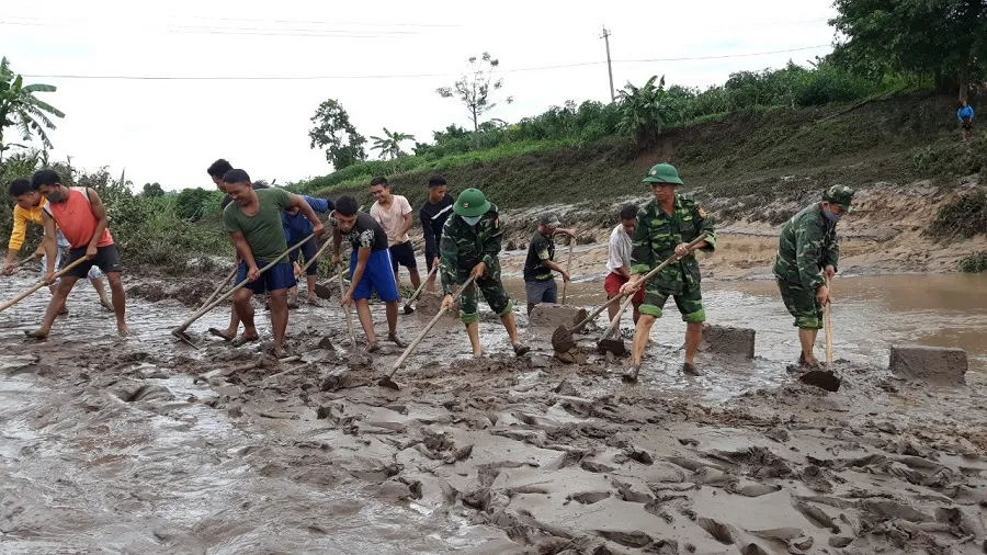 Quảng Trị: Nỗ lực hỗ trợ người dân khắc phục hậu quả bão số 5 ảnh 6 Quảng Trị: Nỗ lực hỗ trợ người dân khắc phục hậu quả bão số 5 ảnh 6