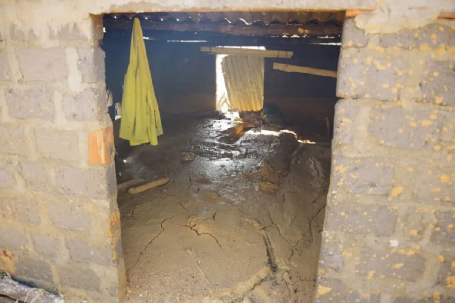 Quảng Trị: Hướng Việt tan hoang sau lũ, 2 lần thả hàng cứu trợ khẩn cấp bằng trực thăng ảnh 4