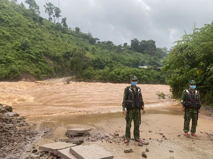 Quảng Trị mưa lớn khiến nhiều khu vực huyện miền núi bị chia cắt ảnh 4