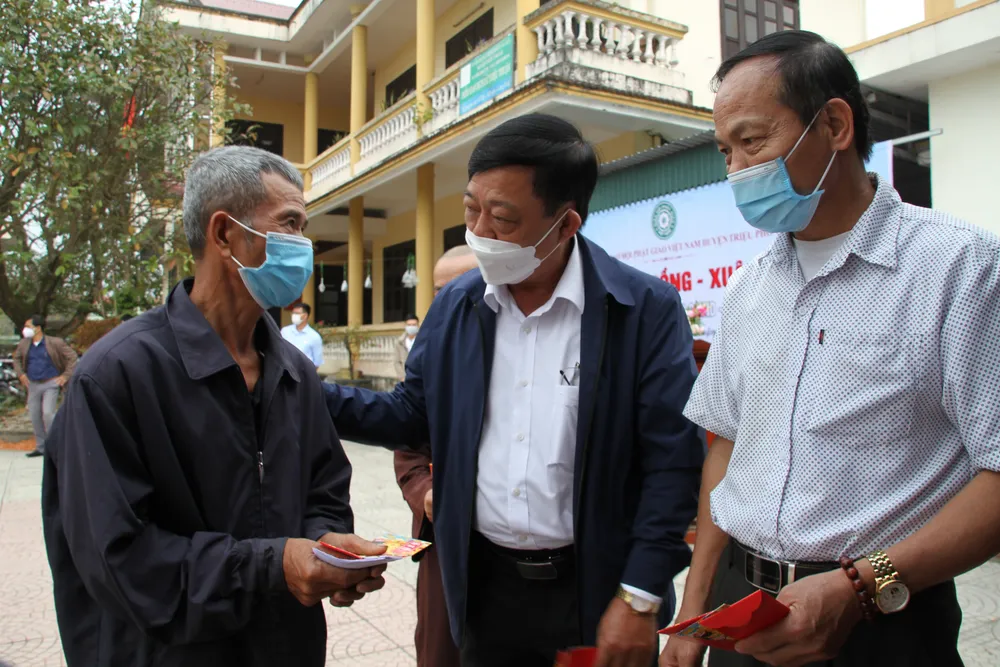 Quảng Trị: “Phiên chợ 0 đồng” ấm lòng người dân khó khăn  ảnh 8