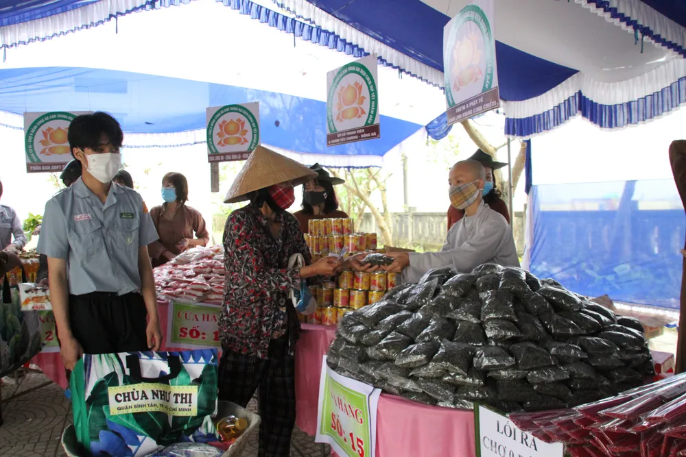 Quảng Trị: “Phiên chợ 0 đồng” ấm lòng người dân khó khăn  ảnh 7