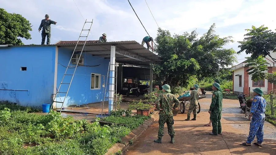 Bão số 4 có xu hướng mạnh thêm trong 24 giờ tới ảnh 20 Bão số 4 có xu hướng mạnh thêm trong 24 giờ tới ảnh 20