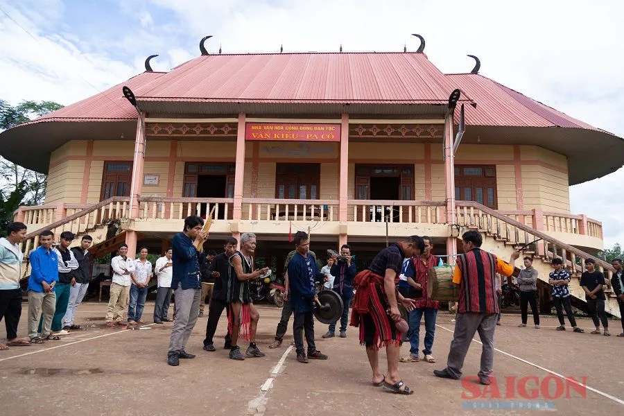 Một lớp học cồng chiêng được tổ chức tại xã Lìa (huyện Hướng Hóa, tỉnh Quảng Trị)