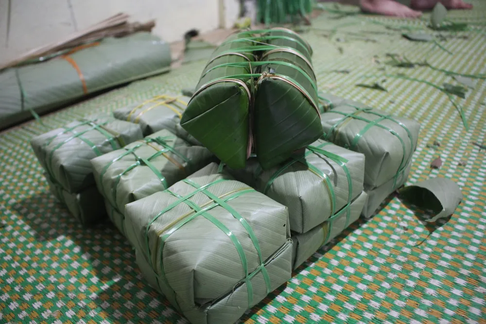 Bánh chưng và bánh tét mặt trăng làng Đại An Khê Bánh chưng và bánh tét mặt trăng làng Đại An Khê