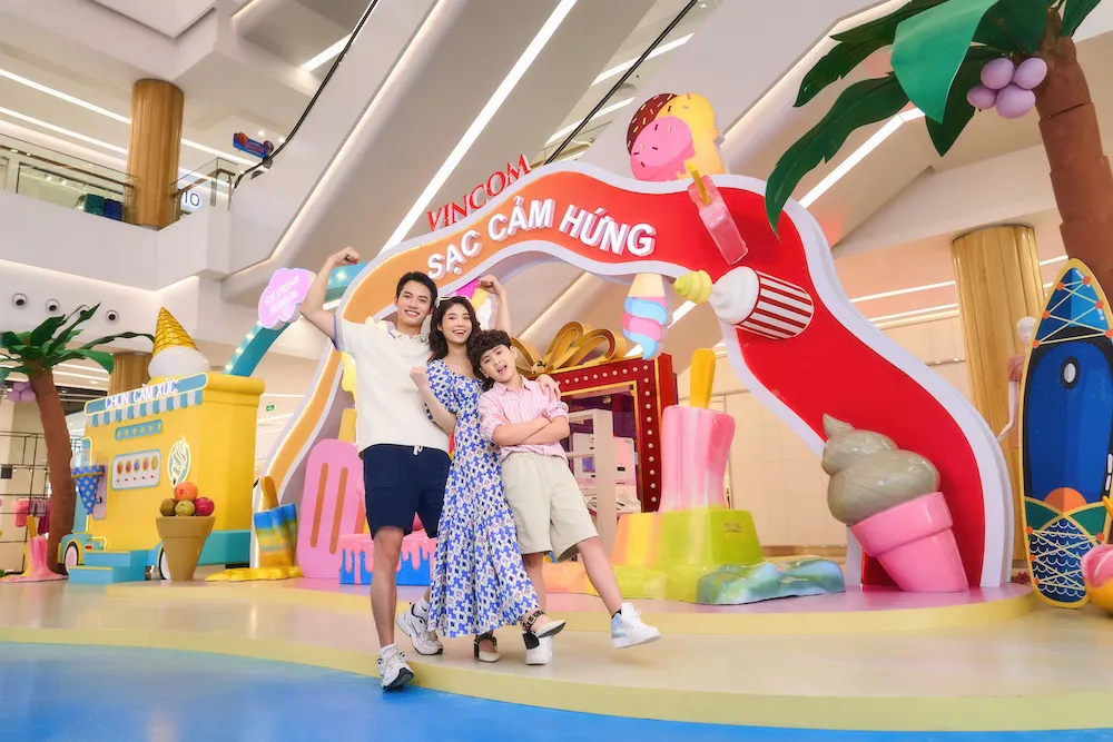 TTTM bên biển hồ Vincom Mega Mall Ocean Park biến hoá thành Bảo tàng kem trên ốc đảo xanh tươi mát