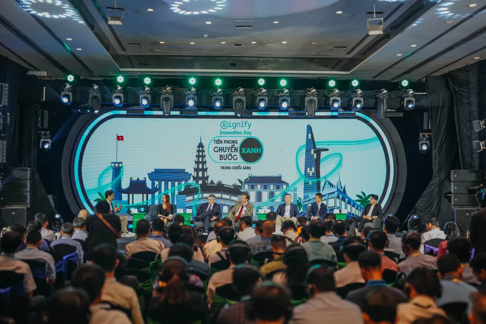 Phiên thảo luận Signify Innovation Day Phiên thảo luận Signify Innovation Day