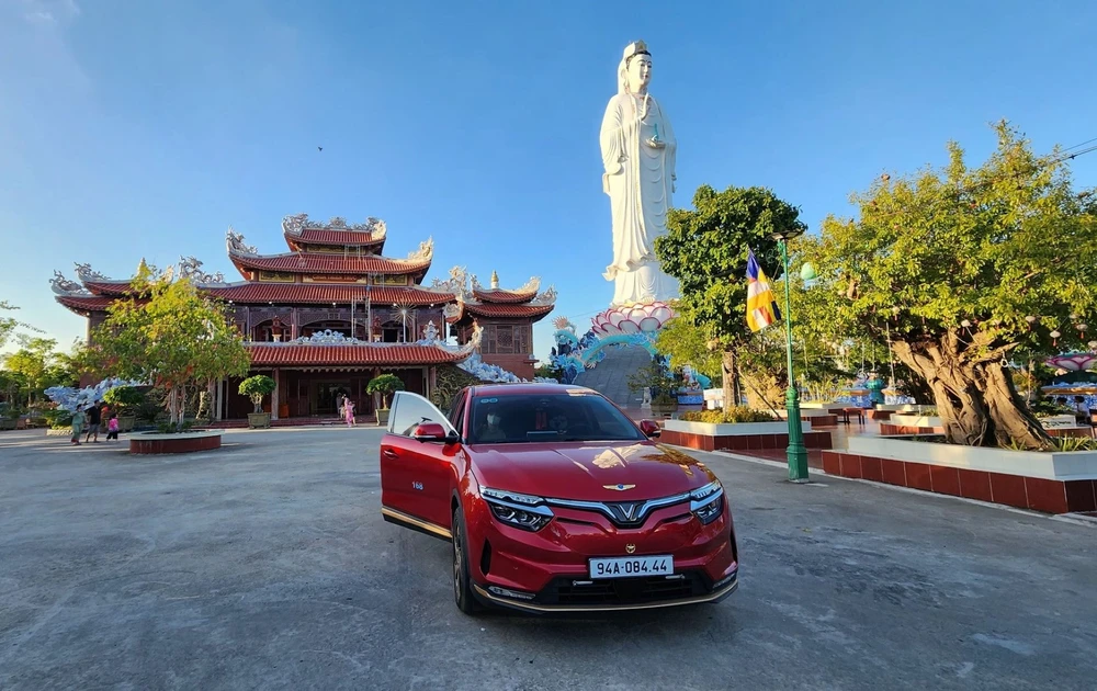 Chuyến du xuân của đại gia đình anh Đông thêm phần thú vị khi có sự đồng hành của VF 8 anh-2-3496.jpg