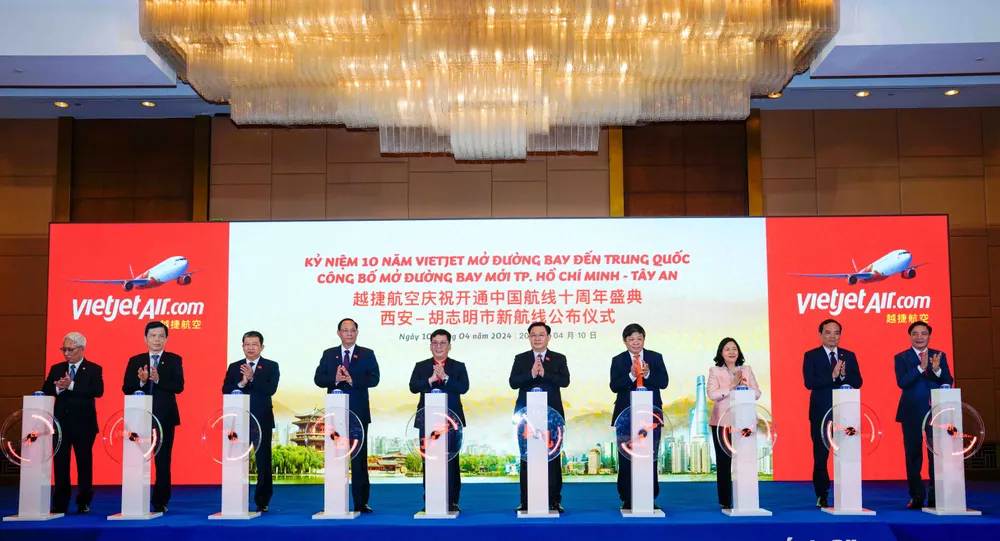 Nghi thức công bố đường bay mới TPHCM - Tây An (Trung Quốc) của Vietjet A4.JPG