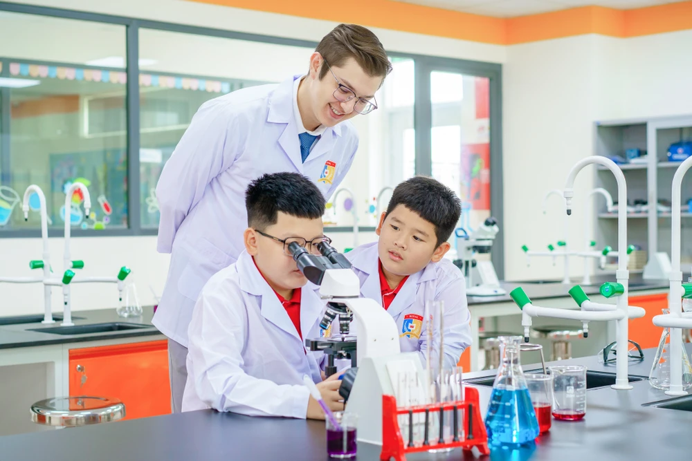 2024_PR_RoyalSchool_SGGP_Hinh (1).jpg