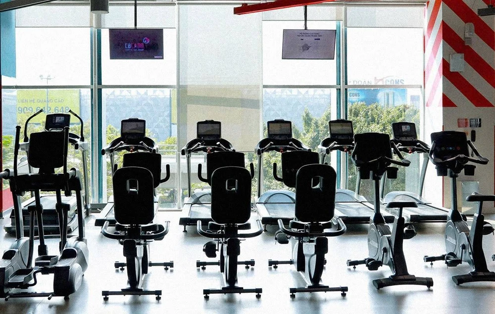 Tổ hợp gồm khu ẩm thực, mua sắm, khu vui chơi - giải trí, phòng chiếu phim, phòng tập được đặt ngay trong trụ sở làm việc chính giúp người lao động Vietjet tái tạo sức lao động, phát huy sáng tạo A10.jpg