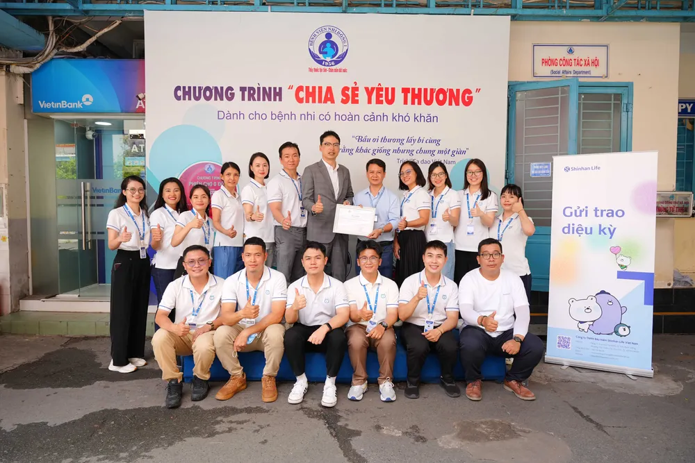 Đây là chương trình được Công ty triển khai thường xuyên trong những năm qua nhằm lan tỏa tình yêu thương tới cộng đồng Đây là chương trình được Công ty triển khai thường xuyên trong những năm qua nhằm lan tỏa tình yêu thương tới cộng đồng.JPG