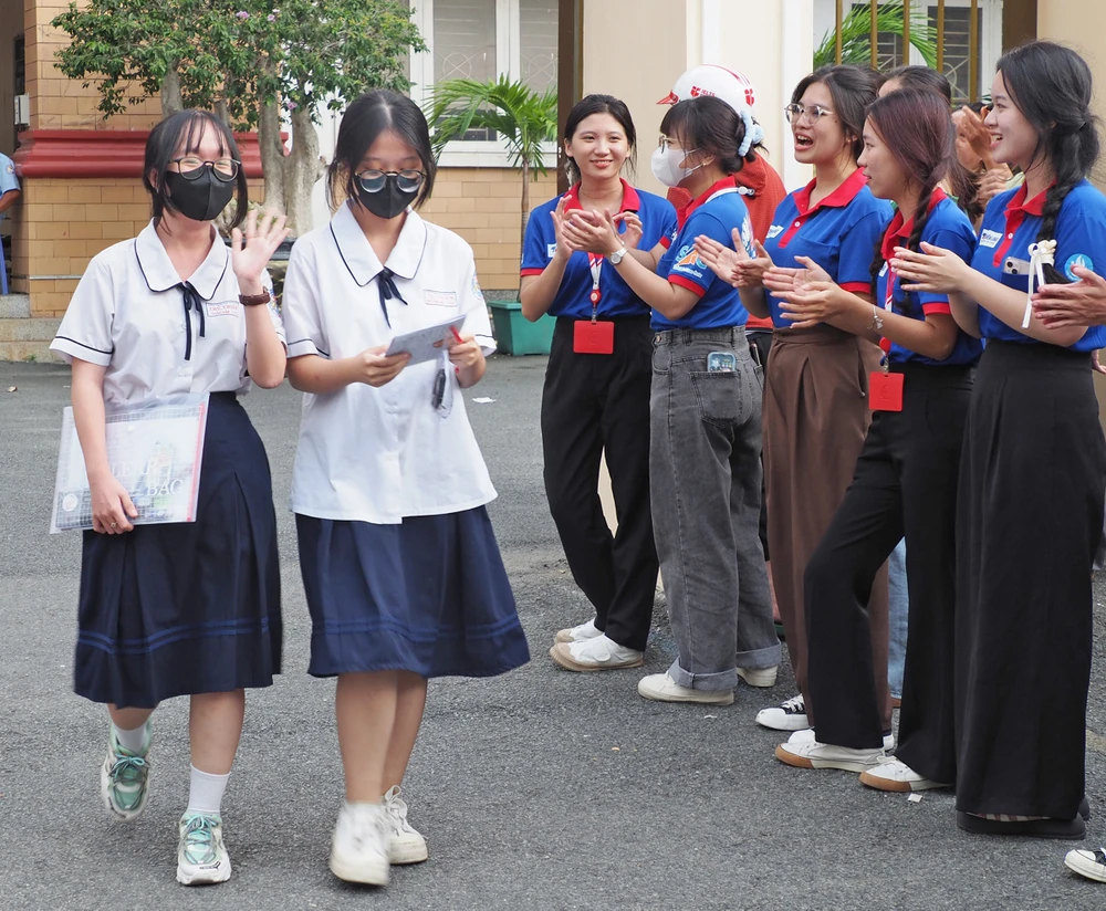 Thí sinh tham gia kỳ thi tốt nghiệp THPT năm 2024 tại TPHCM. Ảnh: THU TÂM Z1g.jpg
